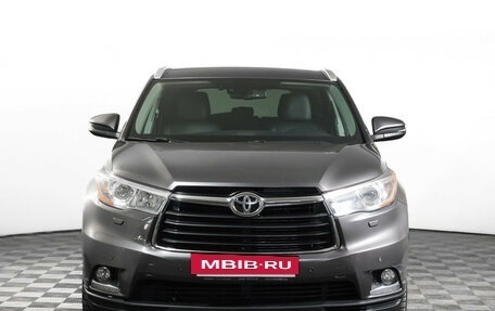 Toyota Highlander III, 2015 год, 2 399 000 рублей, 2 фотография