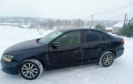 Volkswagen Jetta VI, 2013 год, 870 000 рублей, 3 фотография