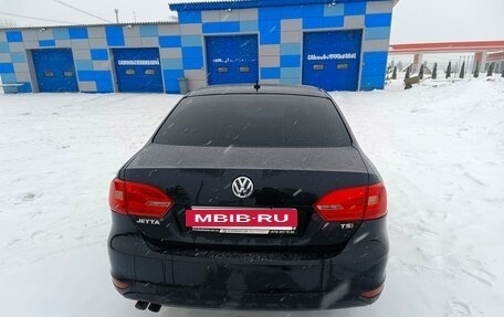Volkswagen Jetta VI, 2013 год, 870 000 рублей, 8 фотография