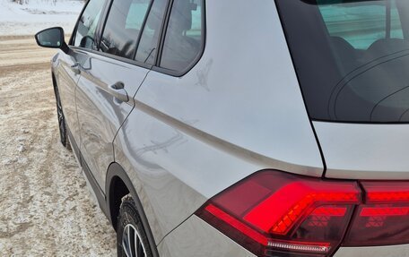 Volkswagen Tiguan II, 2019 год, 2 770 000 рублей, 10 фотография