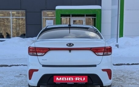 KIA Rio IV, 2018 год, 1 349 000 рублей, 6 фотография