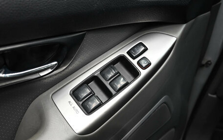 Toyota Land Cruiser Prado 120 рестайлинг, 2008 год, 2 000 000 рублей, 15 фотография