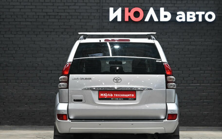 Toyota Land Cruiser Prado 120 рестайлинг, 2008 год, 2 000 000 рублей, 5 фотография