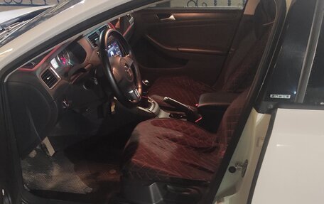 Volkswagen Jetta VI, 2014 год, 950 000 рублей, 8 фотография