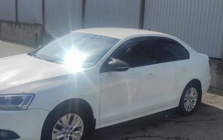 Volkswagen Jetta VI, 2014 год, 950 000 рублей, 3 фотография