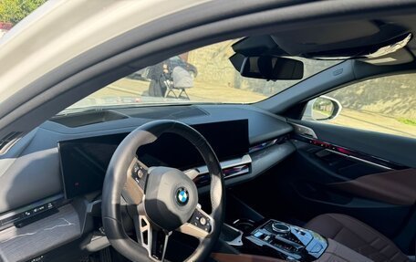 BMW 5 серия, 2024 год, 7 000 000 рублей, 8 фотография