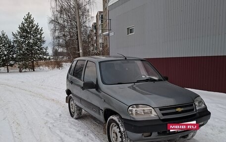 Chevrolet Niva I рестайлинг, 2004 год, 250 000 рублей, 2 фотография