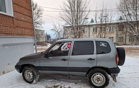 Chevrolet Niva I рестайлинг, 2004 год, 250 000 рублей, 5 фотография
