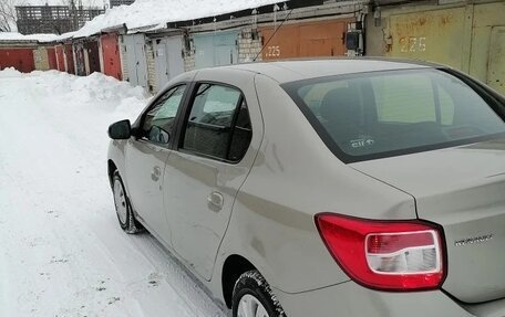 Renault Logan II, 2017 год, 820 000 рублей, 12 фотография