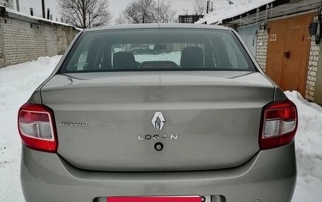 Renault Logan II, 2017 год, 820 000 рублей, 11 фотография