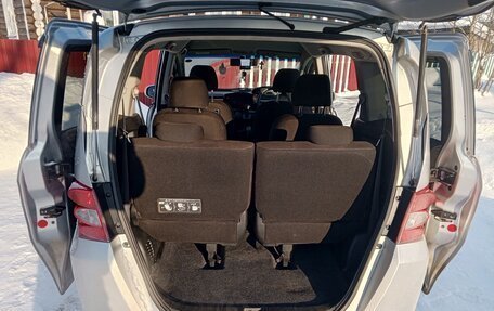 Honda Freed I, 2011 год, 790 000 рублей, 4 фотография