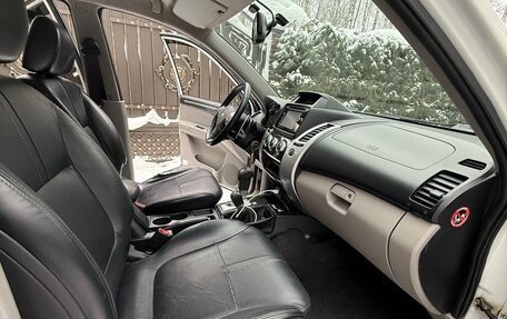 Mitsubishi Pajero Sport II рестайлинг, 2015 год, 1 500 000 рублей, 3 фотография