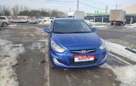 Hyundai Solaris II рестайлинг, 2012 год, 750 000 рублей, 2 фотография