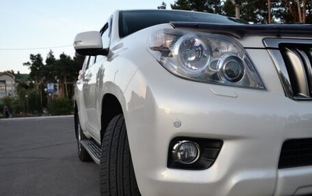 Toyota Land Cruiser Prado 150 рестайлинг 2, 2011 год, 2 850 000 рублей, 10 фотография