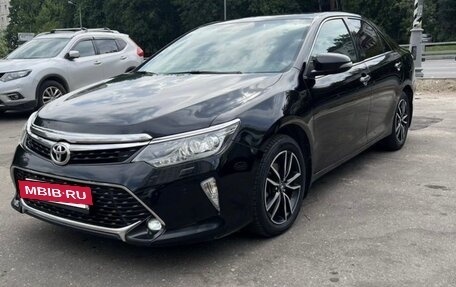 Toyota Camry, 2017 год, 2 150 000 рублей, 2 фотография