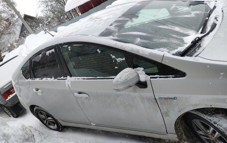 Toyota Prius, 2010 год, 1 150 000 рублей, 3 фотография