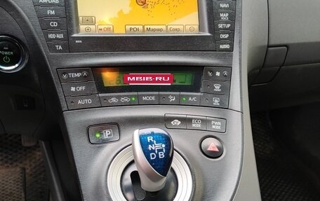 Toyota Prius, 2010 год, 1 150 000 рублей, 10 фотография