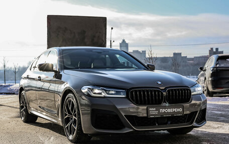 BMW 5 серия, 2021 год, 5 999 000 рублей, 5 фотография