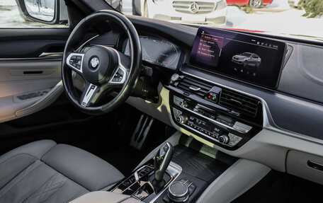 BMW 5 серия, 2021 год, 5 999 000 рублей, 11 фотография