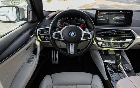 BMW 5 серия, 2021 год, 5 999 000 рублей, 13 фотография