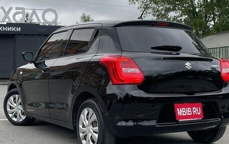 Suzuki Swift V, 2020 год, 900 000 рублей, 1 фотография