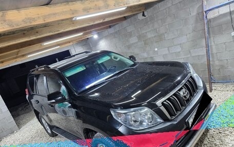 Toyota Land Cruiser Prado 150 рестайлинг 2, 2013 год, 3 300 000 рублей, 1 фотография