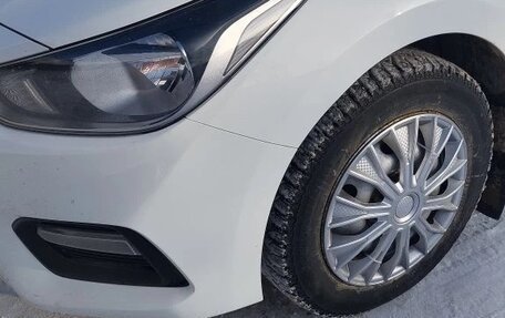 Hyundai Solaris II рестайлинг, 2018 год, 1 350 000 рублей, 5 фотография