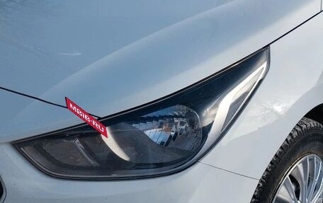 Hyundai Solaris II рестайлинг, 2018 год, 1 350 000 рублей, 3 фотография