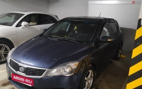 KIA cee'd I рестайлинг, 2010 год, 670 000 рублей, 2 фотография