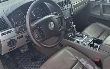 Volkswagen Touareg III, 2007 год, 1 290 000 рублей, 28 фотография