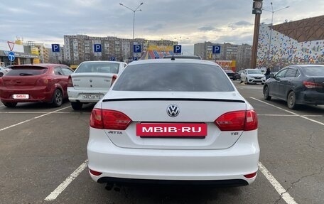 Volkswagen Jetta VI, 2013 год, 1 050 000 рублей, 4 фотография