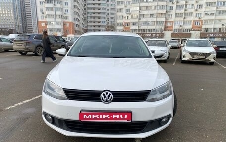 Volkswagen Jetta VI, 2013 год, 1 050 000 рублей, 9 фотография