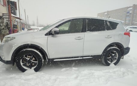 Toyota RAV4, 2013 год, 1 800 000 рублей, 2 фотография