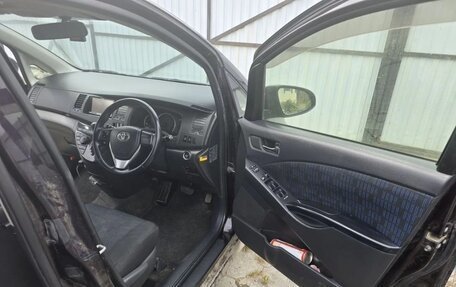 Toyota ISis I, 2013 год, 1 550 000 рублей, 4 фотография