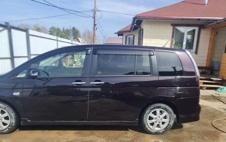 Toyota ISis I, 2013 год, 1 550 000 рублей, 2 фотография