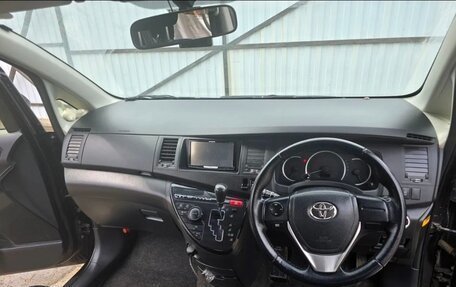 Toyota ISis I, 2013 год, 1 550 000 рублей, 5 фотография