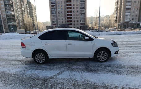 Volkswagen Polo VI (EU Market), 2012 год, 595 000 рублей, 3 фотография