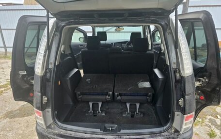 Toyota ISis I, 2013 год, 1 550 000 рублей, 8 фотография