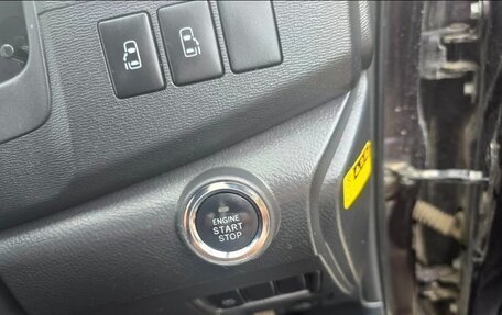 Toyota ISis I, 2013 год, 1 550 000 рублей, 13 фотография