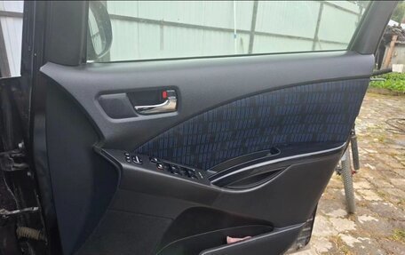 Toyota ISis I, 2013 год, 1 550 000 рублей, 14 фотография