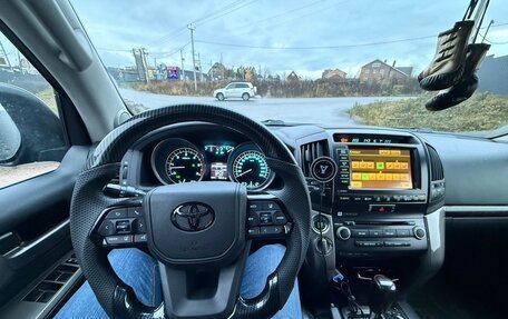 Toyota Land Cruiser 200, 2011 год, 3 300 000 рублей, 4 фотография