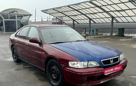 Honda Accord VII рестайлинг, 1998 год, 195 000 рублей, 1 фотография