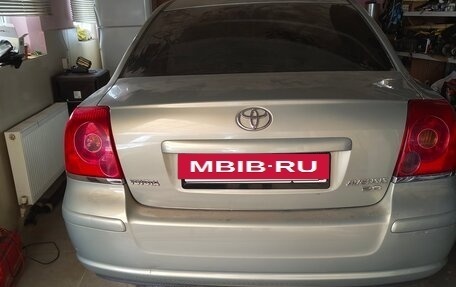 Toyota Avensis III рестайлинг, 2004 год, 870 000 рублей, 2 фотография