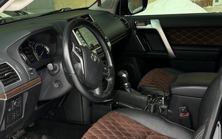 Toyota Land Cruiser Prado 150 рестайлинг 2, 2021 год, 6 700 000 рублей, 5 фотография