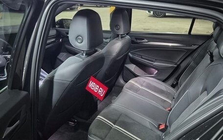 Volkswagen Golf VIII, 2021 год, 2 630 000 рублей, 5 фотография