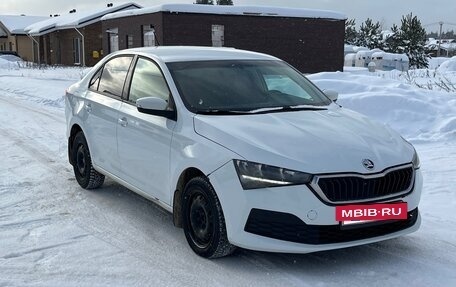 Skoda Rapid II, 2020 год, 745 000 рублей, 2 фотография