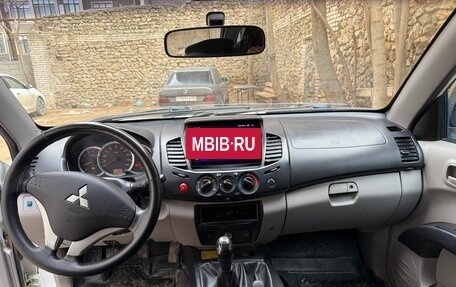 Mitsubishi L200 IV рестайлинг, 2010 год, 1 400 000 рублей, 7 фотография