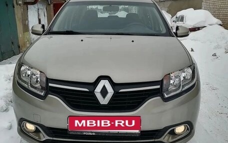 Renault Logan II, 2017 год, 820 000 рублей, 19 фотография