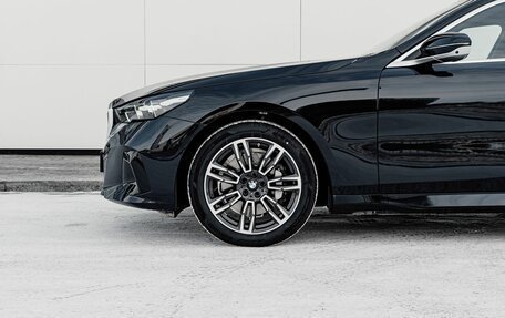 BMW 5 серия, 2025 год, 8 990 000 рублей, 9 фотография