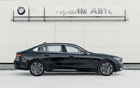 BMW 5 серия, 2025 год, 8 990 000 рублей, 8 фотография